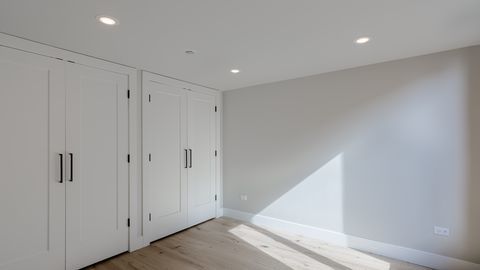 729 North Sangamon Street, Unit 401 Chicago, IL 60642 - Photo 22 of 38 a view of a hallway
