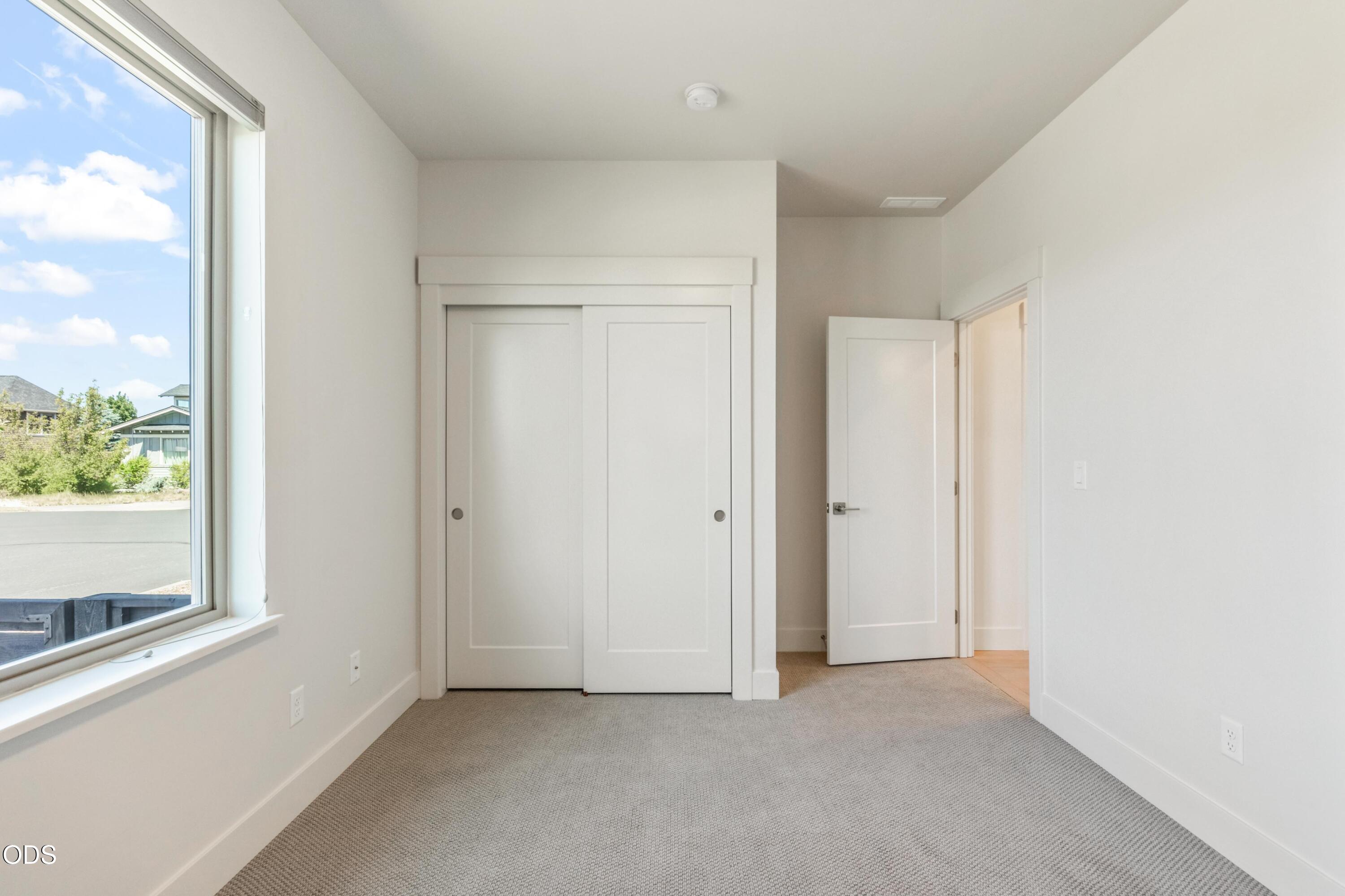 63177 Iner Loop Bend, OR 97701 - Photo 24 of 39