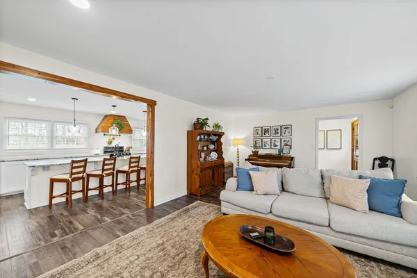 $424,900 | 128 North Sunset Circle, Hopkinsville, KY 42240