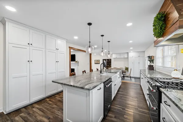 $424,900 | 128 North Sunset Circle, Hopkinsville, KY 42240