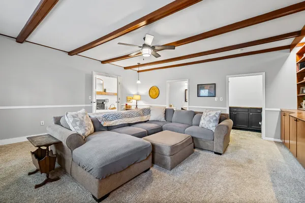 $424,900 | 128 North Sunset Circle, Hopkinsville, KY 42240