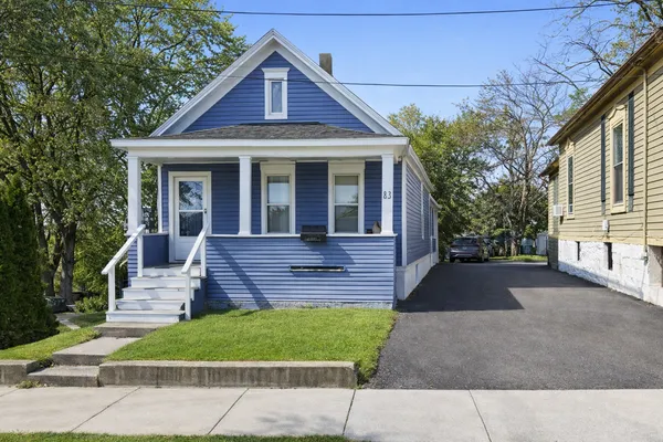 $202,500 | 262 Bartlett Place, Elgin, IL 60120