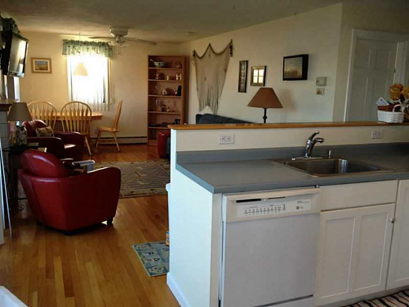 5 Barnacle Road Narragansett, RI 02882 - Photo 5 of 21 Kitchen.
