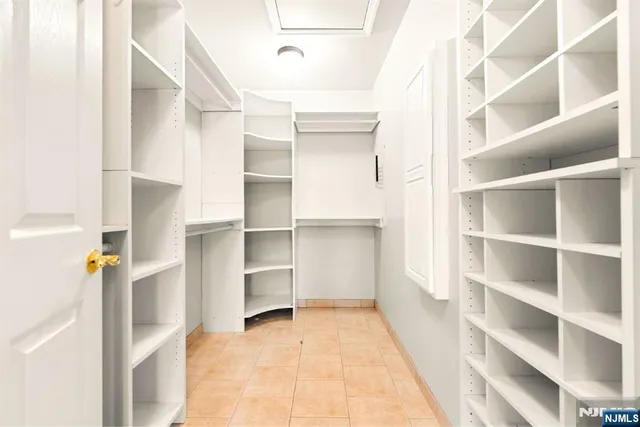 $825,000 | 16 Gressinger Road, Wayne, NJ 07470