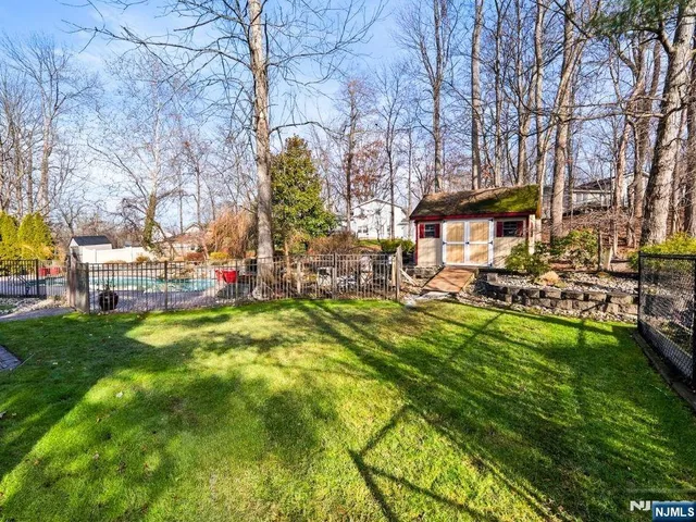 $825,000 | 16 Gressinger Road, Wayne, NJ 07470