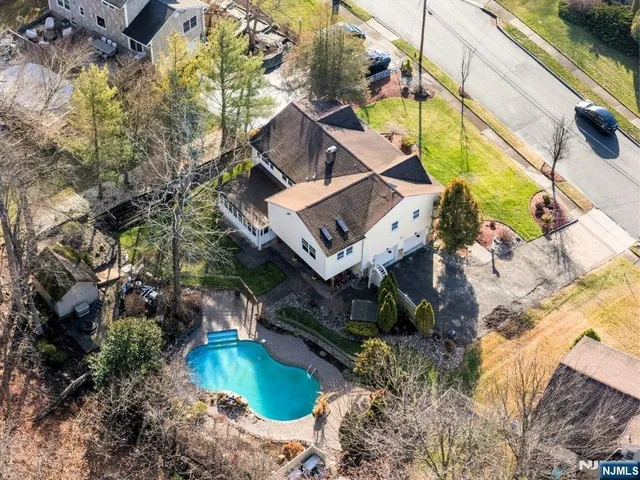 $825,000 | 16 Gressinger Road, Wayne, NJ 07470