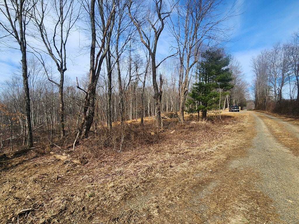 680 Little Bit Road, Unit 3 Hillsville, VA 24343 - Photo 18 of 25 Gallery Image 18