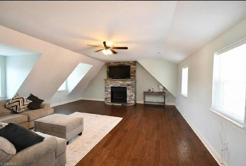 128 Provence Court King, NC 27021 - Photo 27 of 39