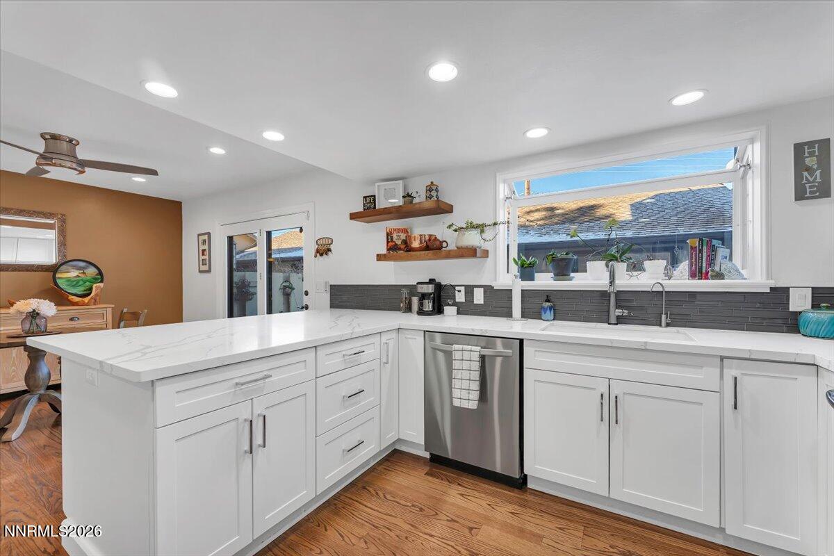 1497 Foster Drive Reno, NV 89509 - Photo 16 of 44 16-1497 Foster Dr Reno NV 89509 (17 of 4