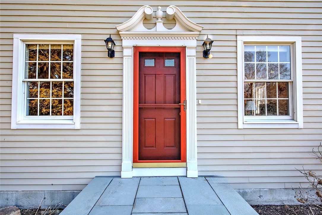 59 Intrepid Lane Jamestown, RI 02835 - Photo 4 of 39 Front Door