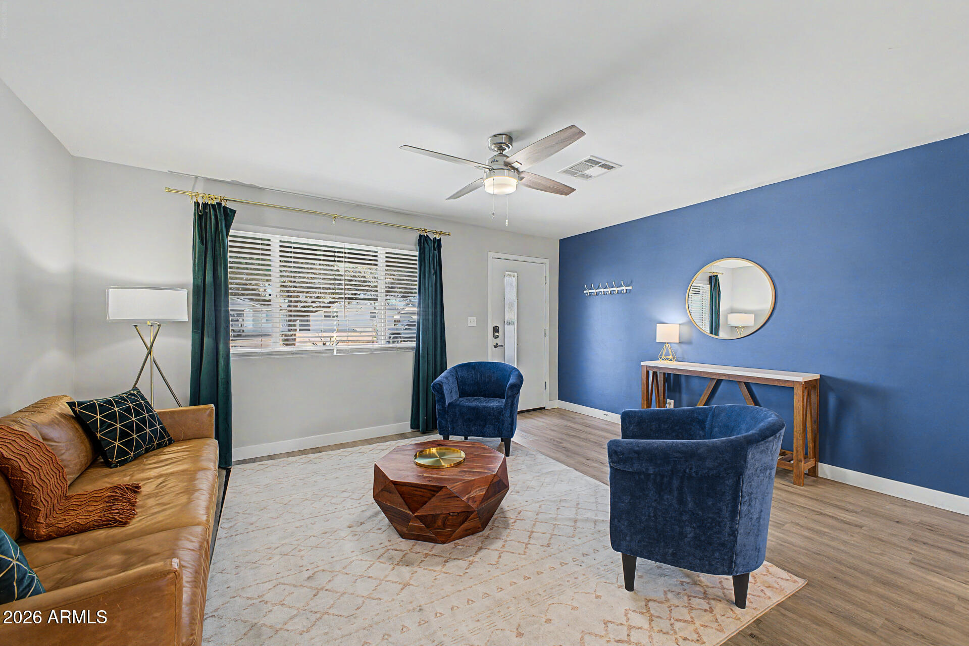 955 East Marigold Lane Tempe, AZ 85288 - Photo 9 of 32 a living room with furniture