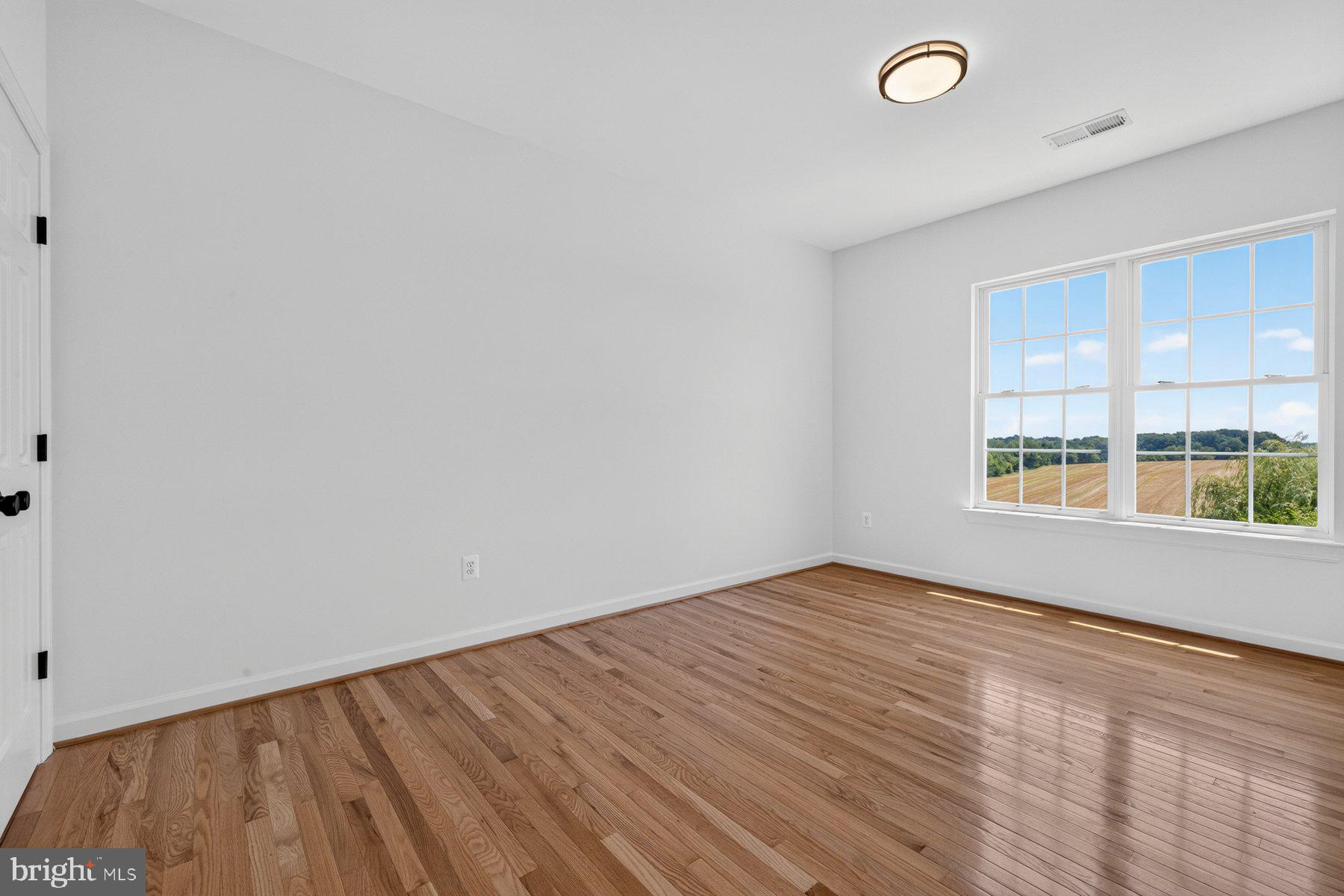 5891 Woodbine Road Woodbine, MD 21797 - Photo 18 of 66 Bed 1