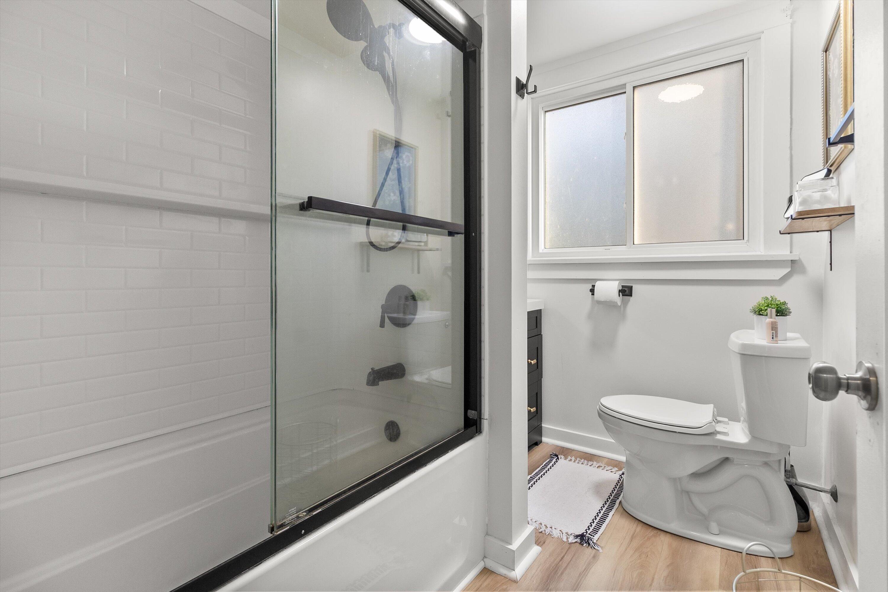 224 13th Street Racine, WI 53403 - Photo 15 of 22 26-E6A9246