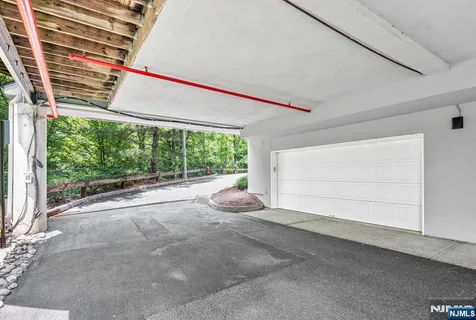 $775,000 | 94 Heather Lane, Wyckoff, NJ 07481