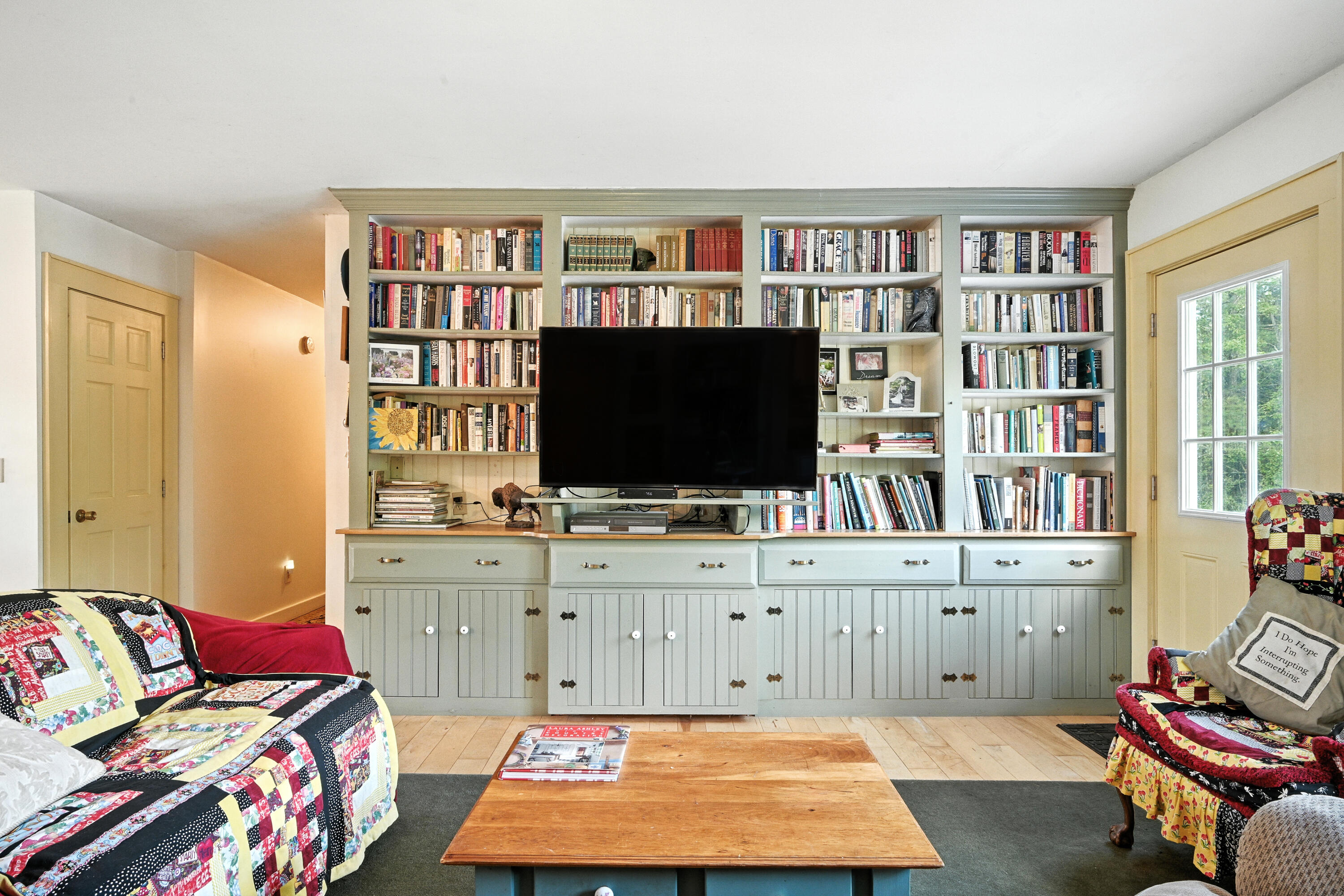 27 Mountain View Road Leeds, ME 04263 - Photo 14 of 107 Living Room