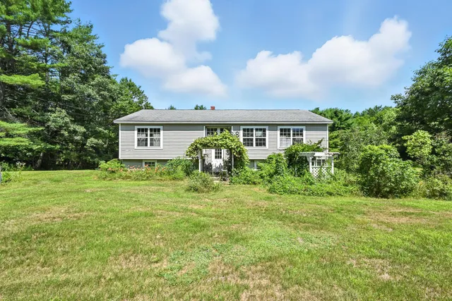 $357,000 | 27 Mountain View Road, Leeds, ME 04263