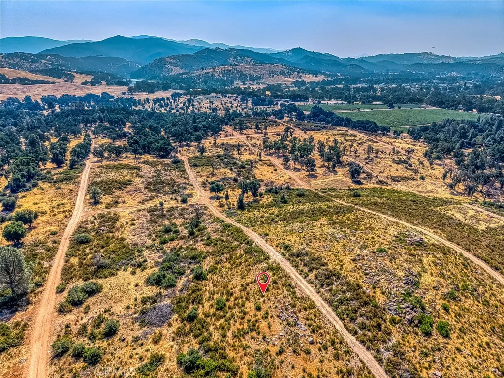 16462 5th Clearlake, CA 95422 - Photo 4 of 16 a view of a city