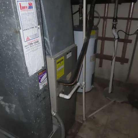 $364,900 | 1855 Tanglewood Drive, Unit F, Glenview, IL 60025