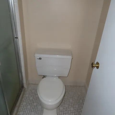 $364,900 | 1855 Tanglewood Drive, Unit F, Glenview, IL 60025