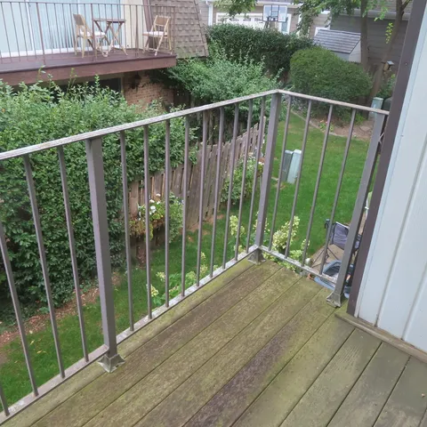 $364,900 | 1855 Tanglewood Drive, Unit F, Glenview, IL 60025