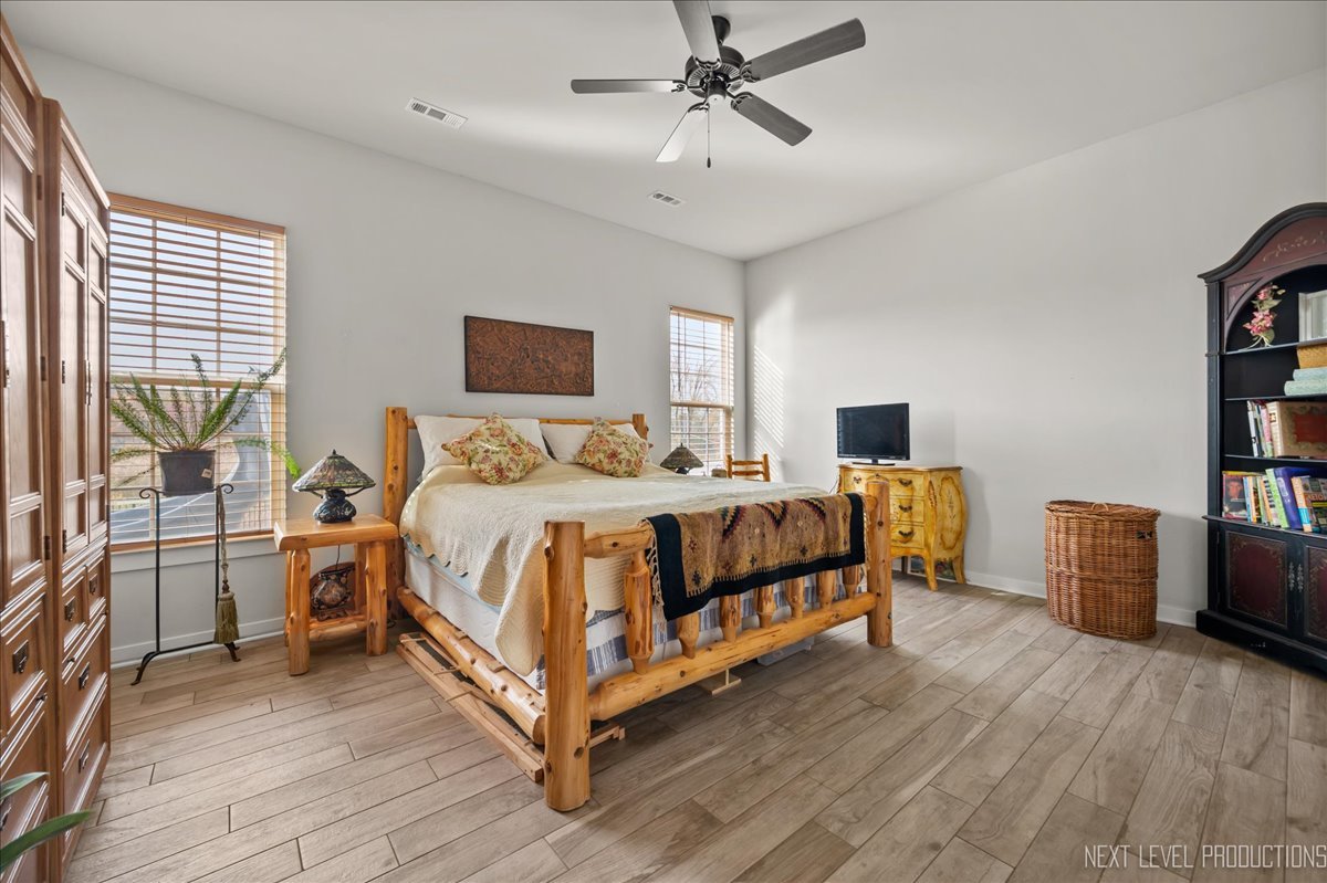 828 Mario Lane Gilberts, IL 60136 - Photo 17 of 32