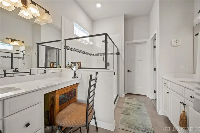 $560,000 | 828 Mario Lane, Gilberts, IL 60136