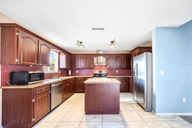 $329,900 | 10815 Venice Circle, Tampa, FL 33635