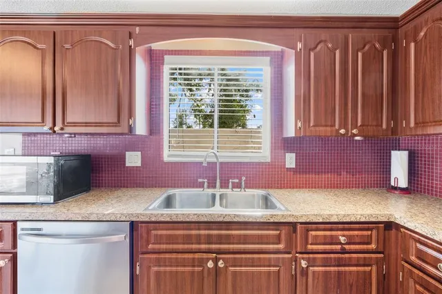 $329,900 | 10815 Venice Circle, Tampa, FL 33635