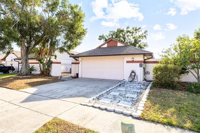 $329,900 | 10815 Venice Circle, Tampa, FL 33635