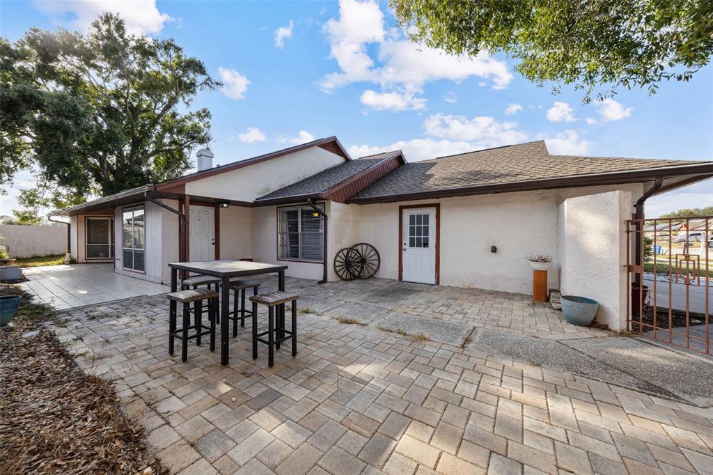 10815 Venice Circle Tampa, FL 33635 - Photo 30 of 32