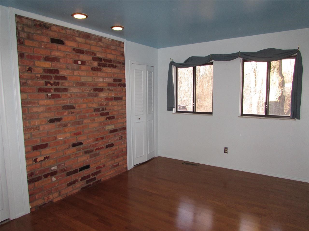 12427 Center Road Fenton, MI 48430 - Photo 15 of 52
