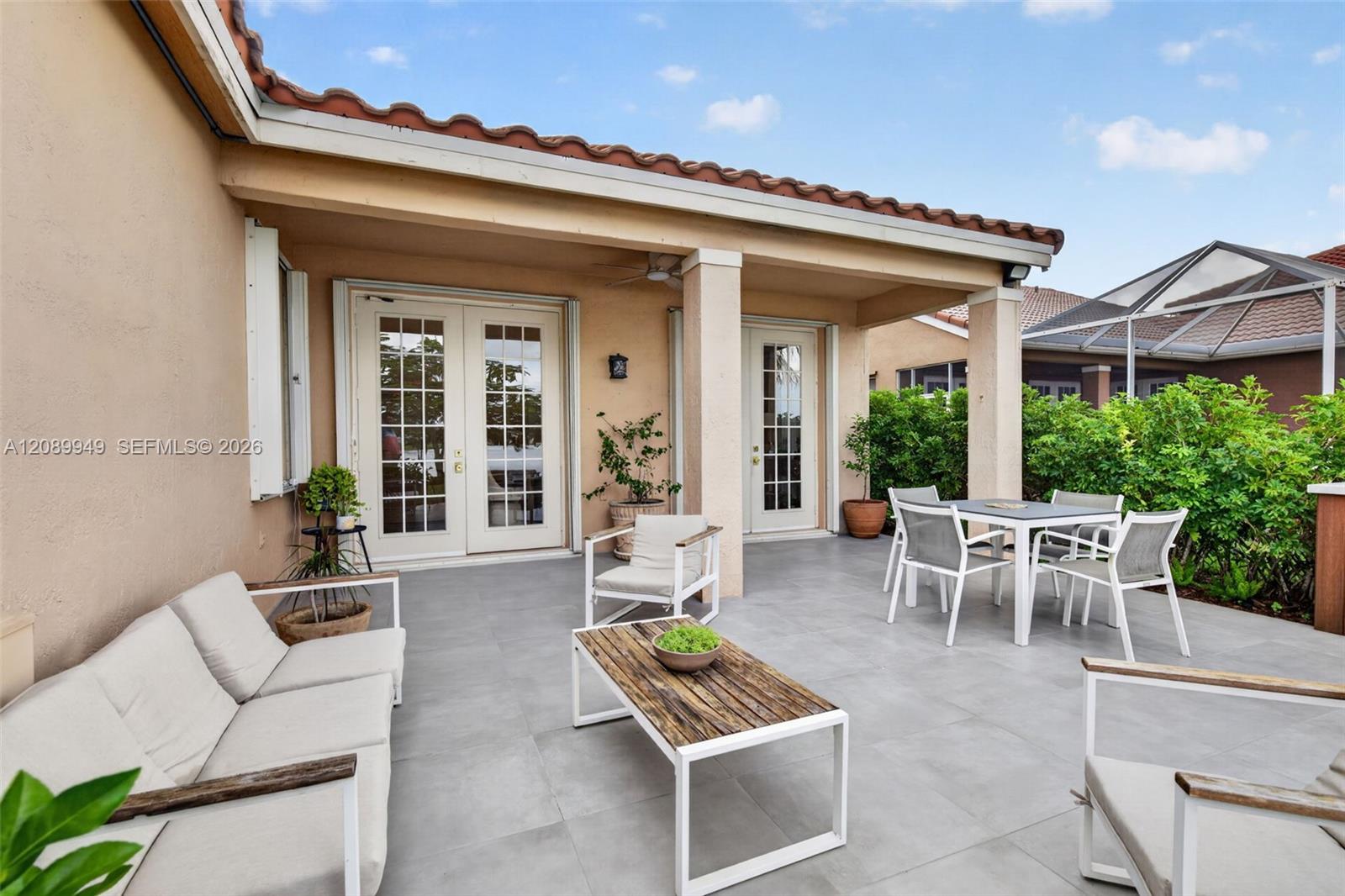 820 Falling Water Road Weston, FL 33326 - Photo 39 of 56 Gallery Image 39