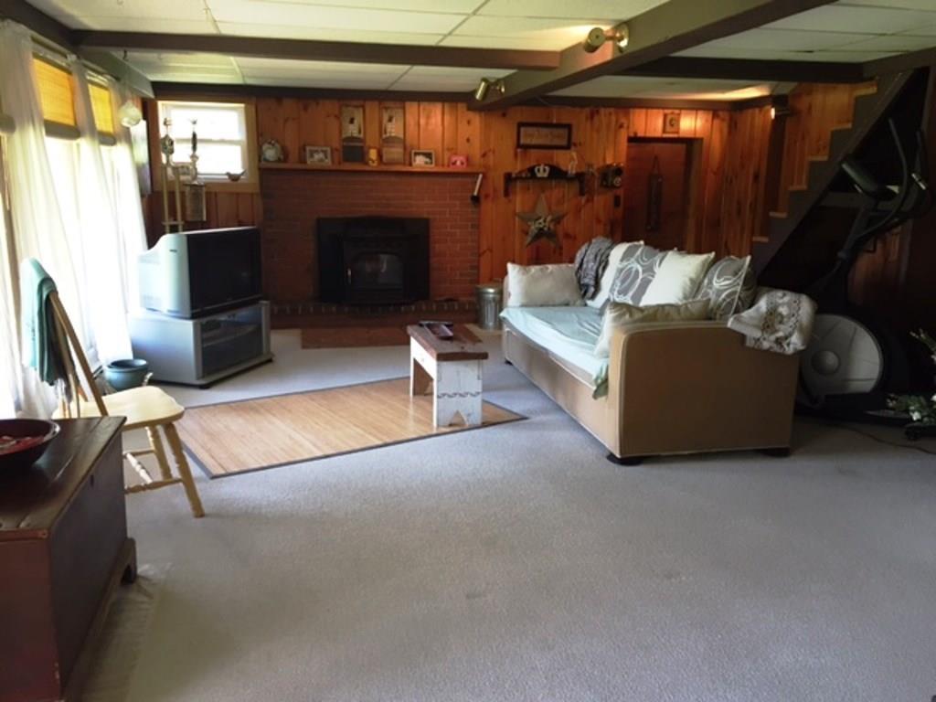 150 Skowhegan Road Fairfield, ME 04937 - Photo 15 of 24 In-law living room
