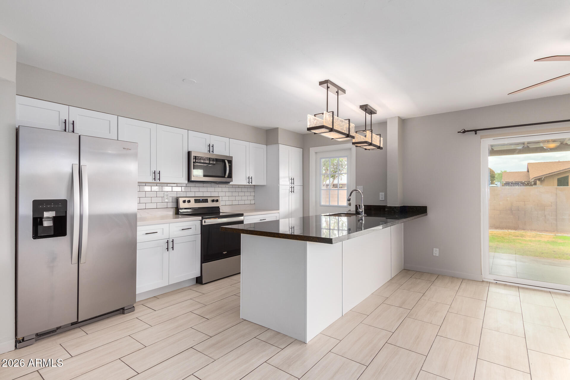 103 East Del Rio Drive Tempe, AZ 85282 - Photo 7 of 28 11 - Del Rio