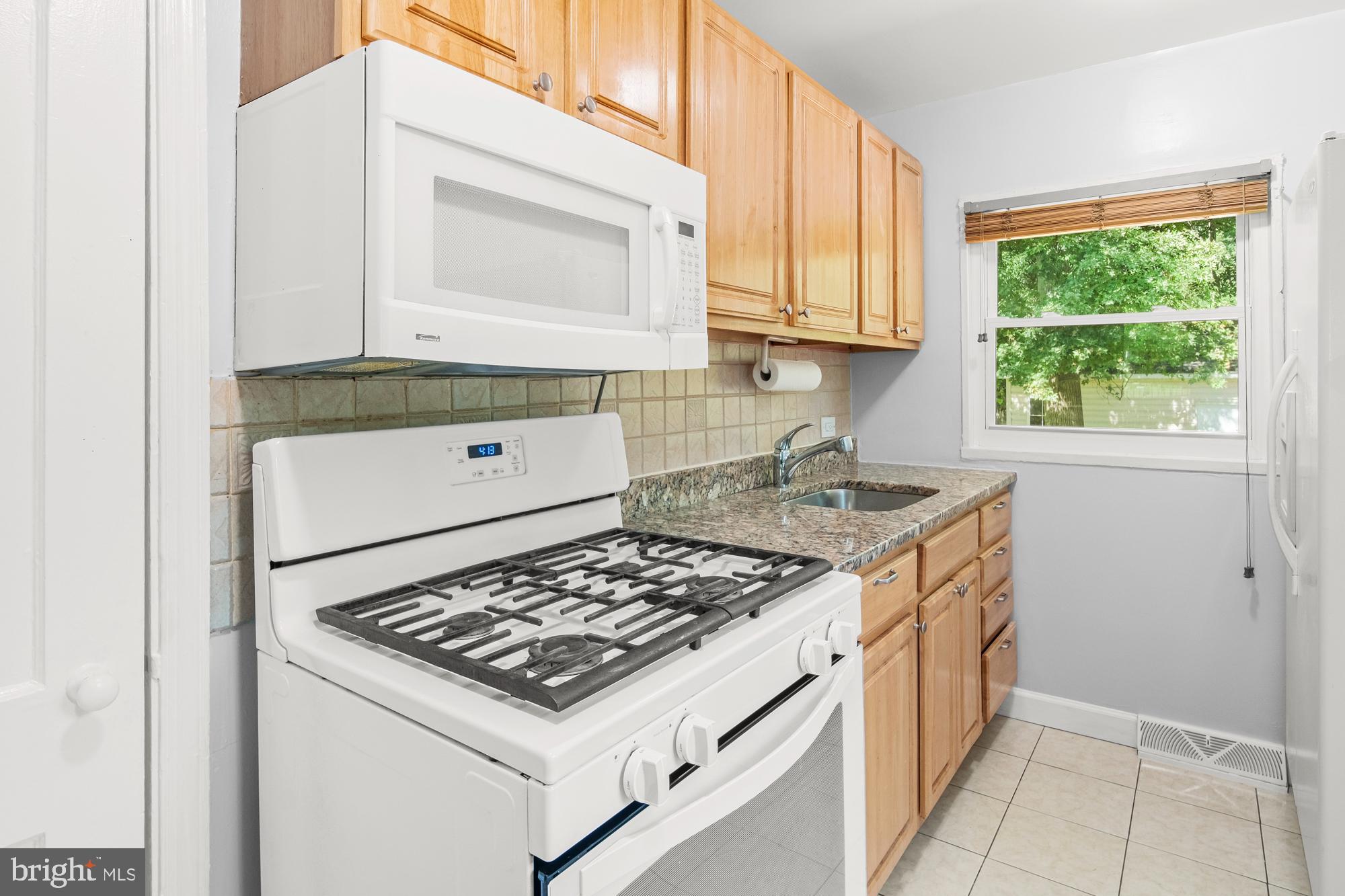 5502 Taylor Road Riverdale, MD 20737 - Photo 12 of 32 Gallery Image 12