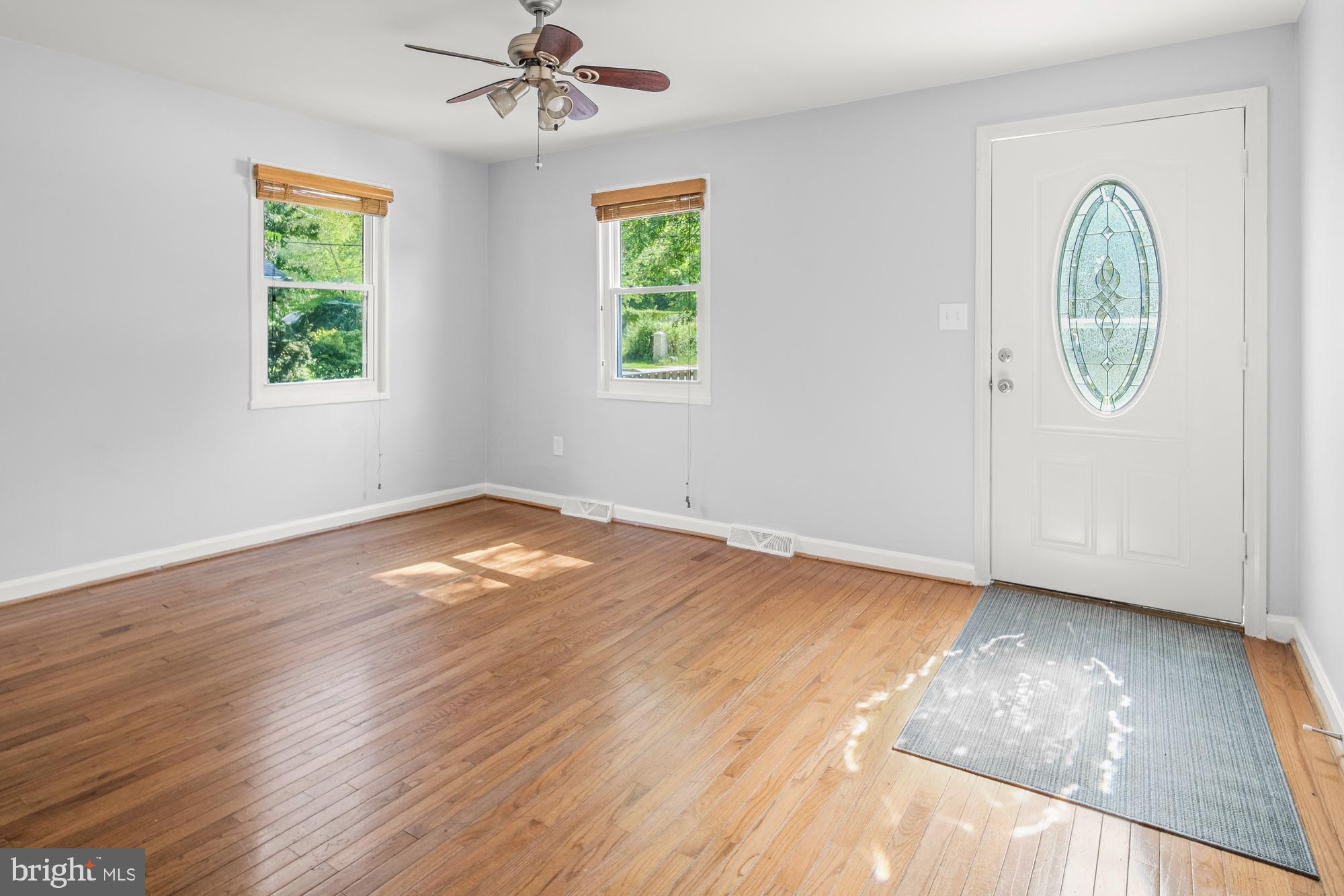 5502 Taylor Road Riverdale, MD 20737 - Photo 5 of 32 Gallery Image 5