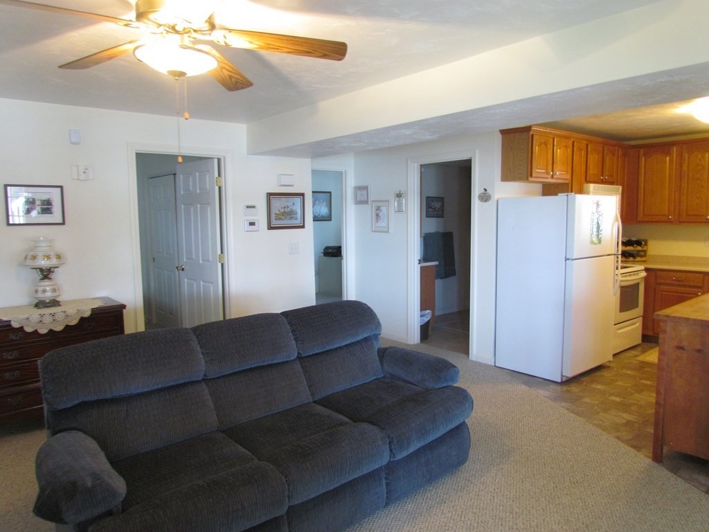 57 Bates Point Road Webster, MA 01570 - Photo 22 of 31