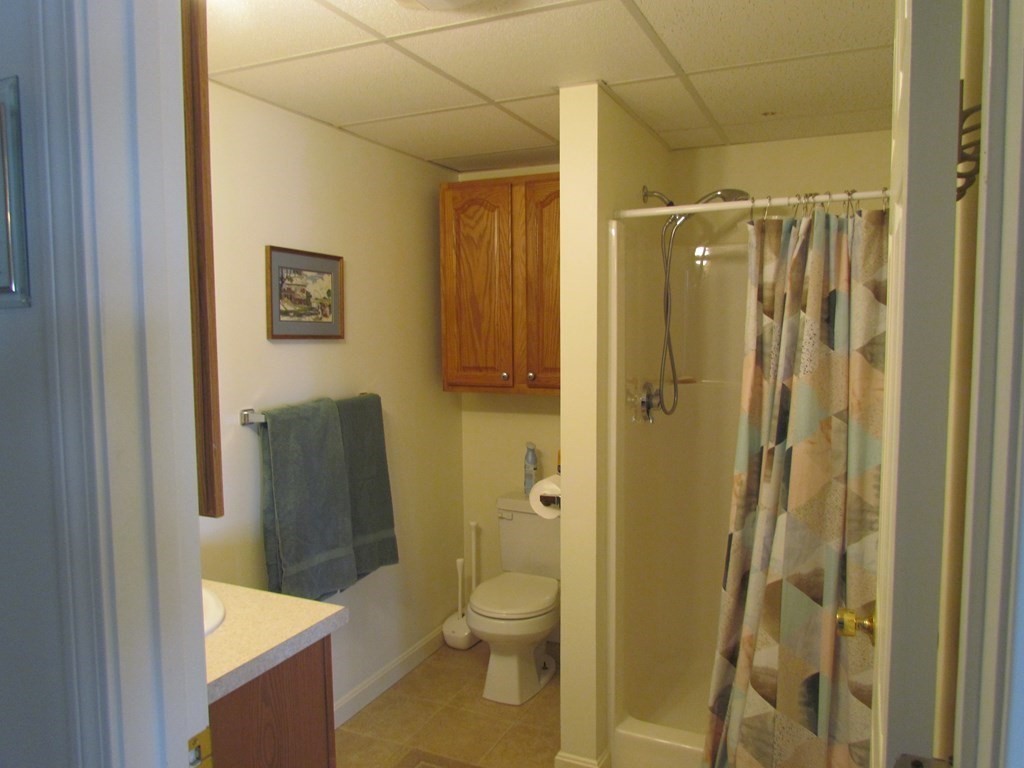 57 Bates Point Road Webster, MA 01570 - Photo 24 of 31