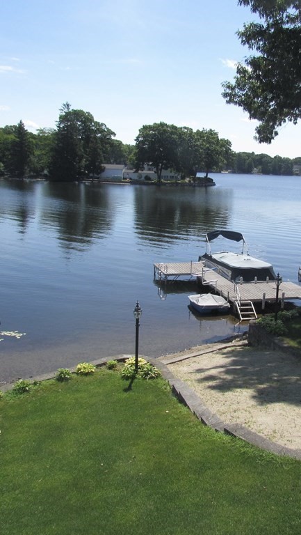 57 Bates Point Road Webster, MA 01570 - Photo 4 of 31