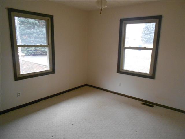 390 Shadow Road Greenwood, IN 46142 - Photo 7 of 8