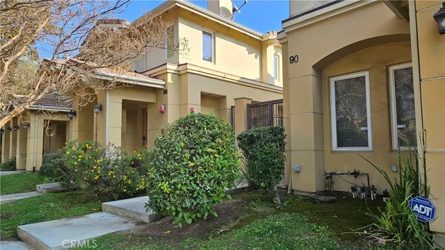 $3,500 | 96 North Craig Avenue, Unit 12, Pasadena, CA 91107