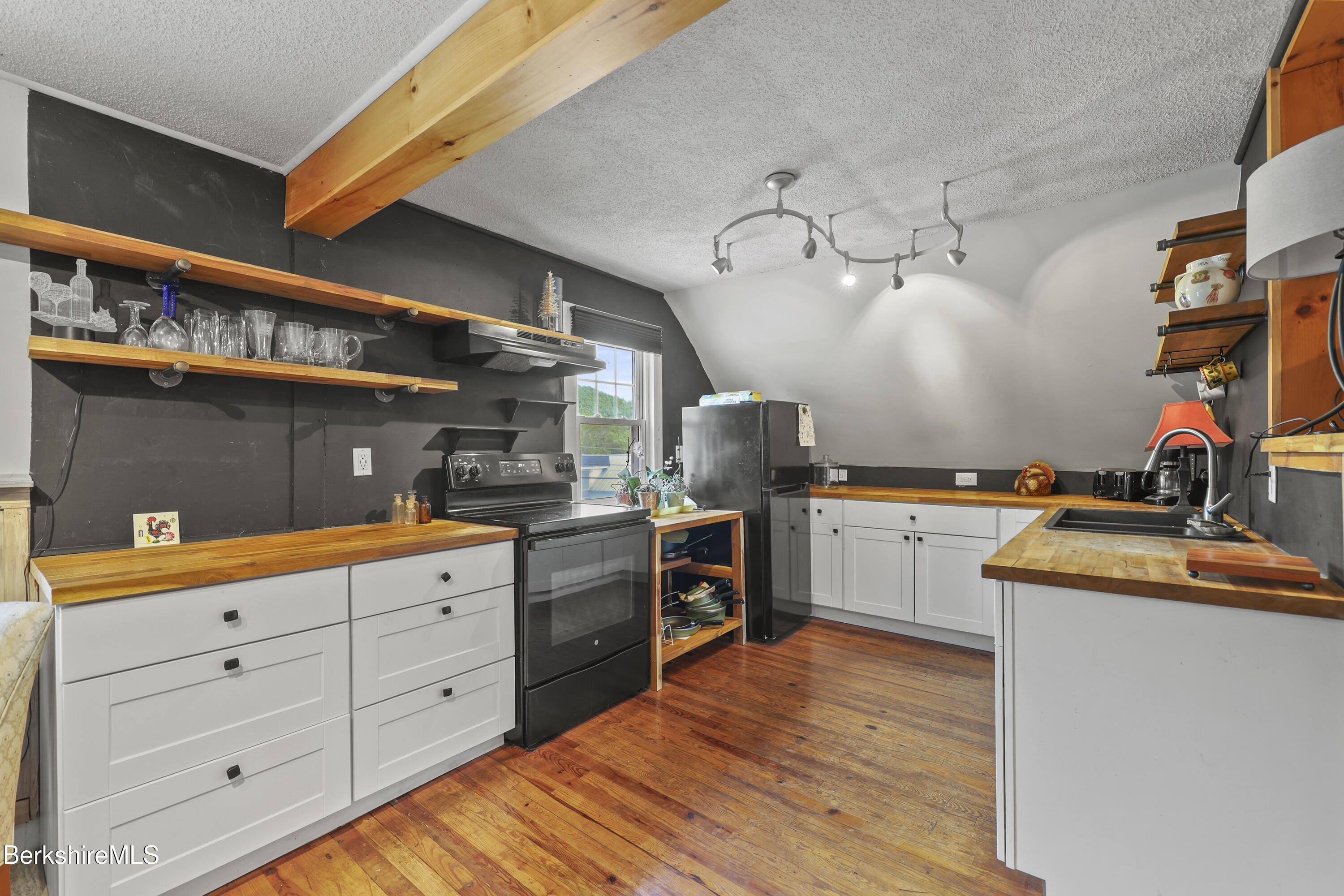 7066 Main Street Readsboro, VT 05350 - Photo 11 of 18 2nd Floor Kitchen