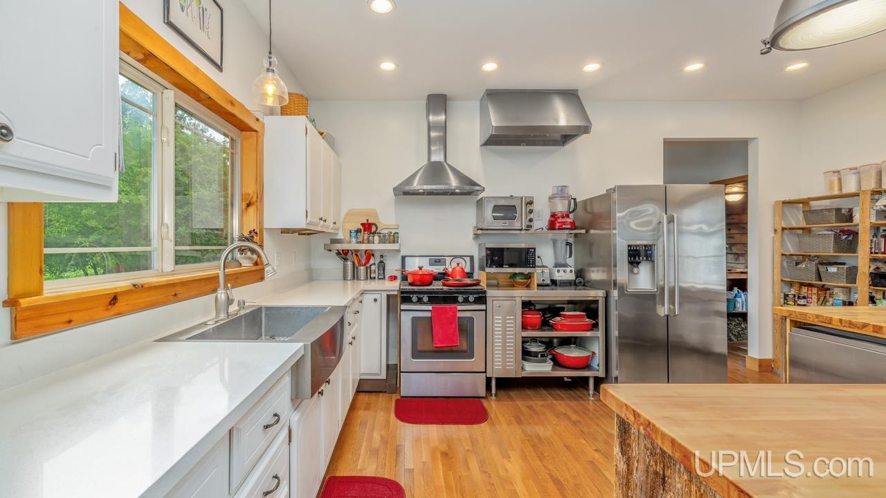 3143 D Road Bark River, MI 49807 - Photo 14 of 45