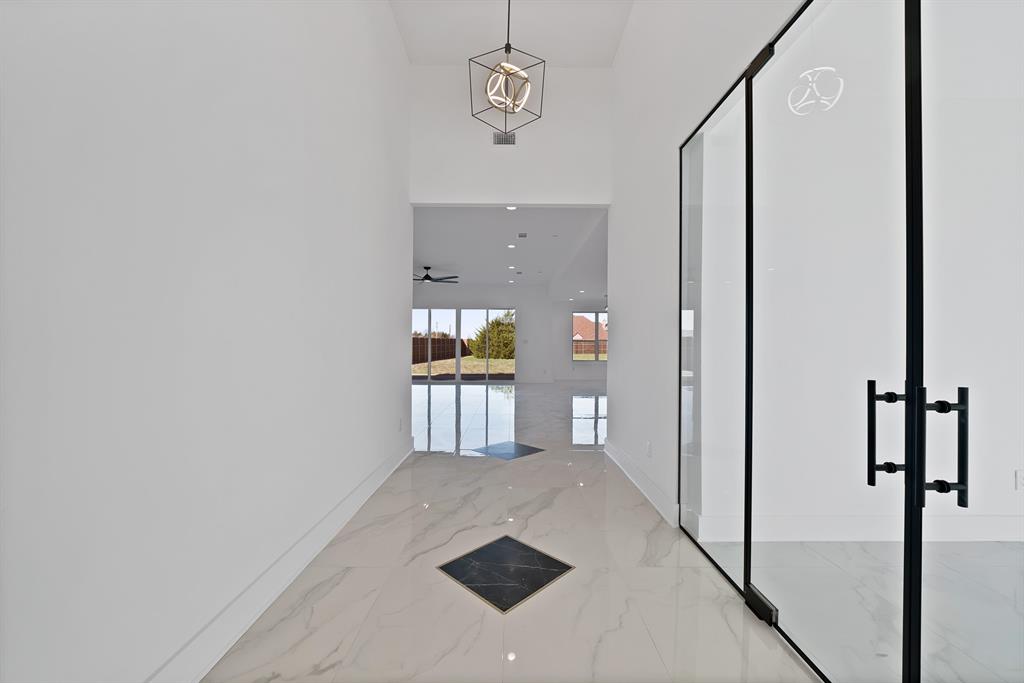 443 Whispering Way Red Oak, TX 75154 - Photo 16 of 34 entr