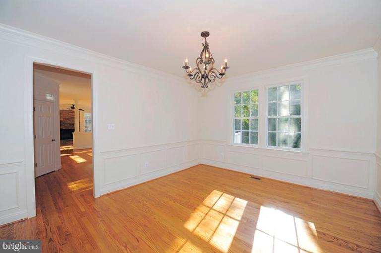 4 High Ridge Road Ellicott City, MD 21043 - Photo 5 of 21 Dining Room