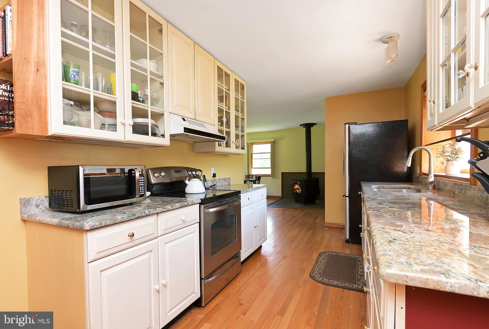 1433 Trenton Harbourton Road Pennington, NJ 08534 - Photo 10 of 36 Kitchen