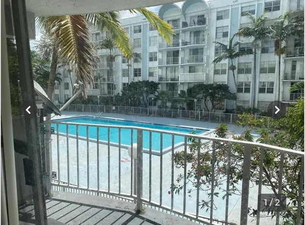 $189,500 | 486 Northwest 165th Street, Unit B206, Miami, FL 33169