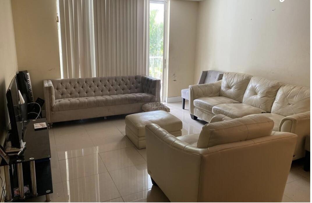 486 Northwest 165th Street, Unit B206 Miami, FL 33169 - Photo 2 of 2 IMG_8089