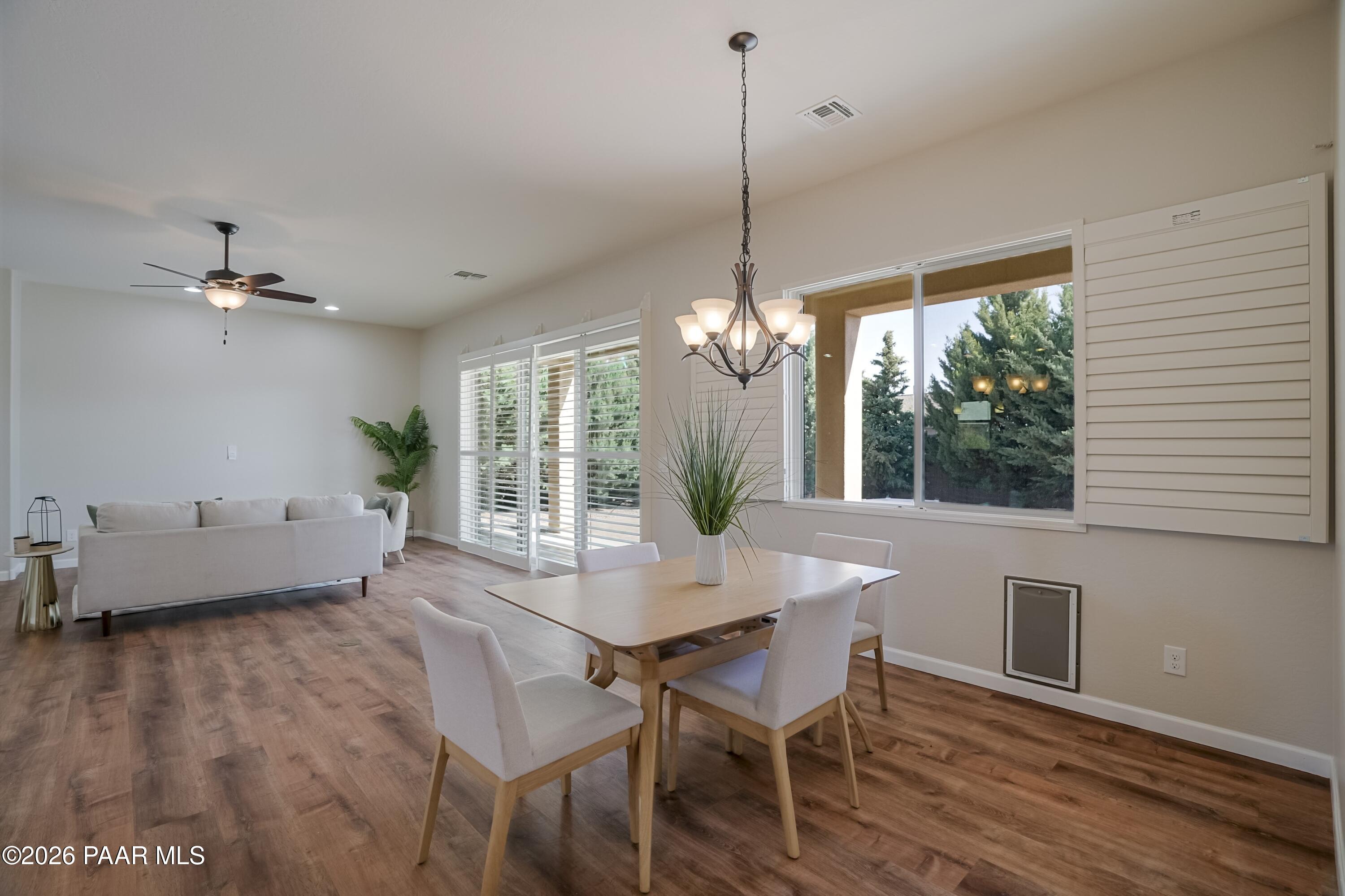 7106 East Prairie Ridge Road Prescott Valley, AZ 86315 - Photo 11 of 32 Dining Room