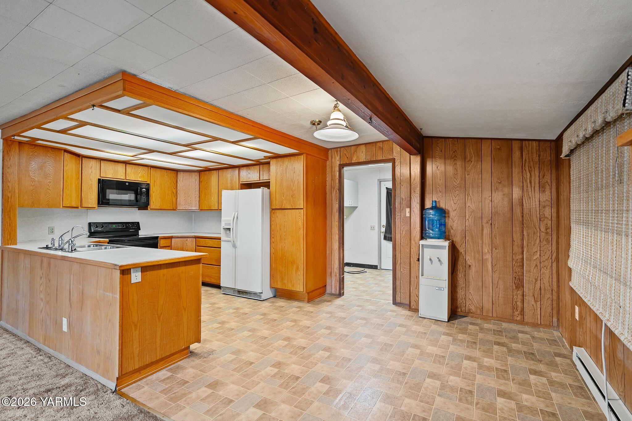 301 Sinclair Avenue Naches, WA 98937 - Photo 7 of 23 301 Sinclair Ave-9